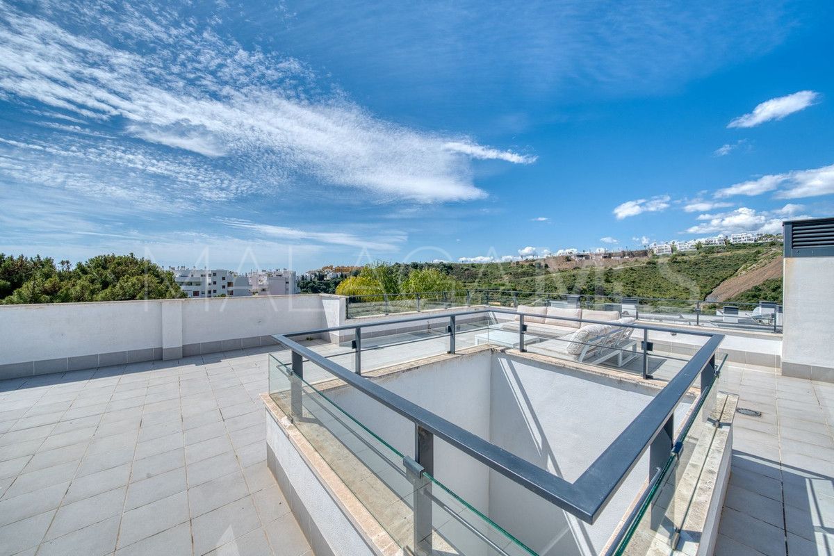 Villa for sale in Estepona