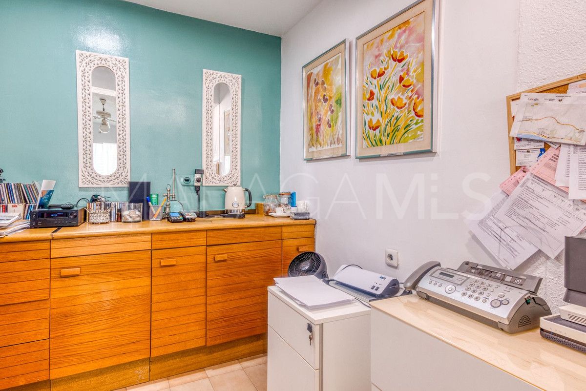 Erdgeschosswohnung for sale in Estepona