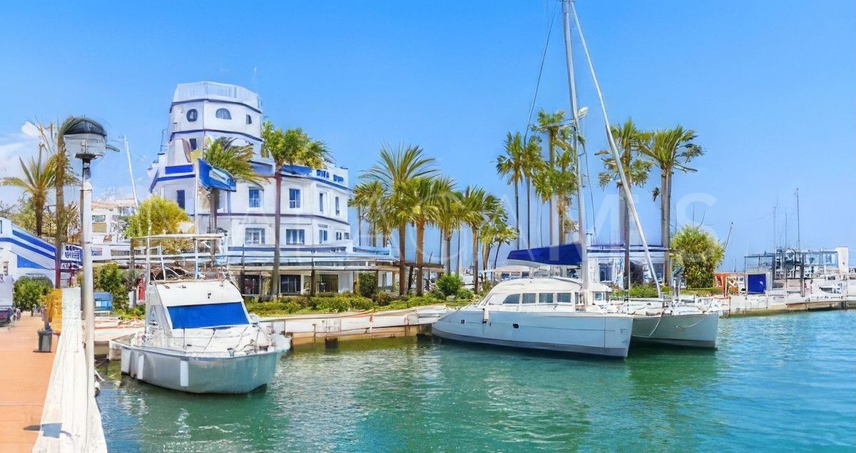 Erdgeschosswohnung for sale in Estepona