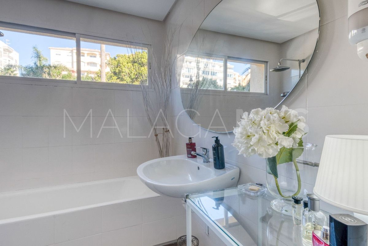 Erdgeschosswohnung for sale in Estepona