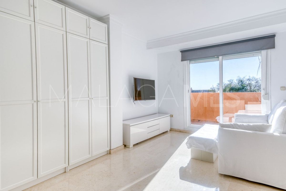 Erdgeschosswohnung for sale in Elviria