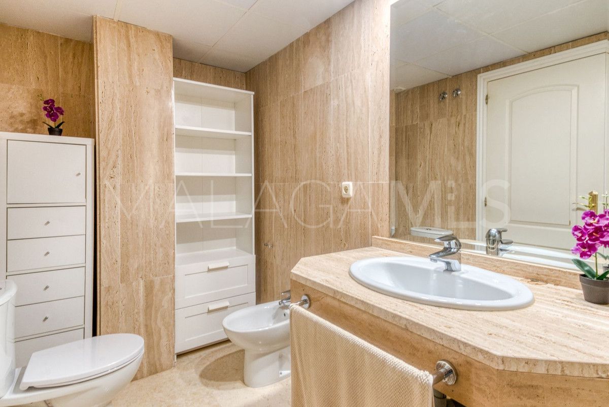 Erdgeschosswohnung for sale in Elviria