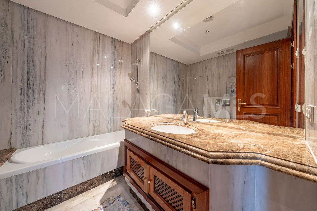 Apartamento planta baja de 3 bedrooms for sale in New Golden Mile