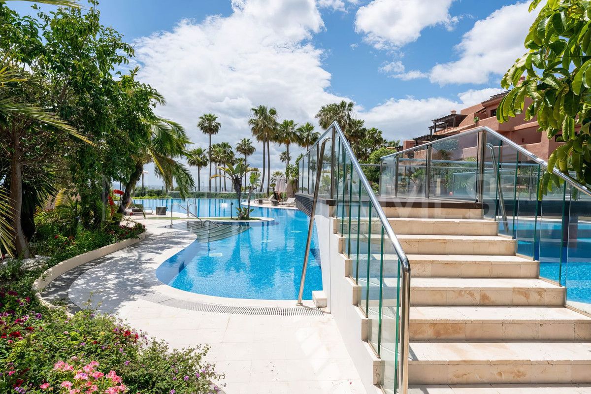 Apartamento planta baja de 3 bedrooms for sale in New Golden Mile