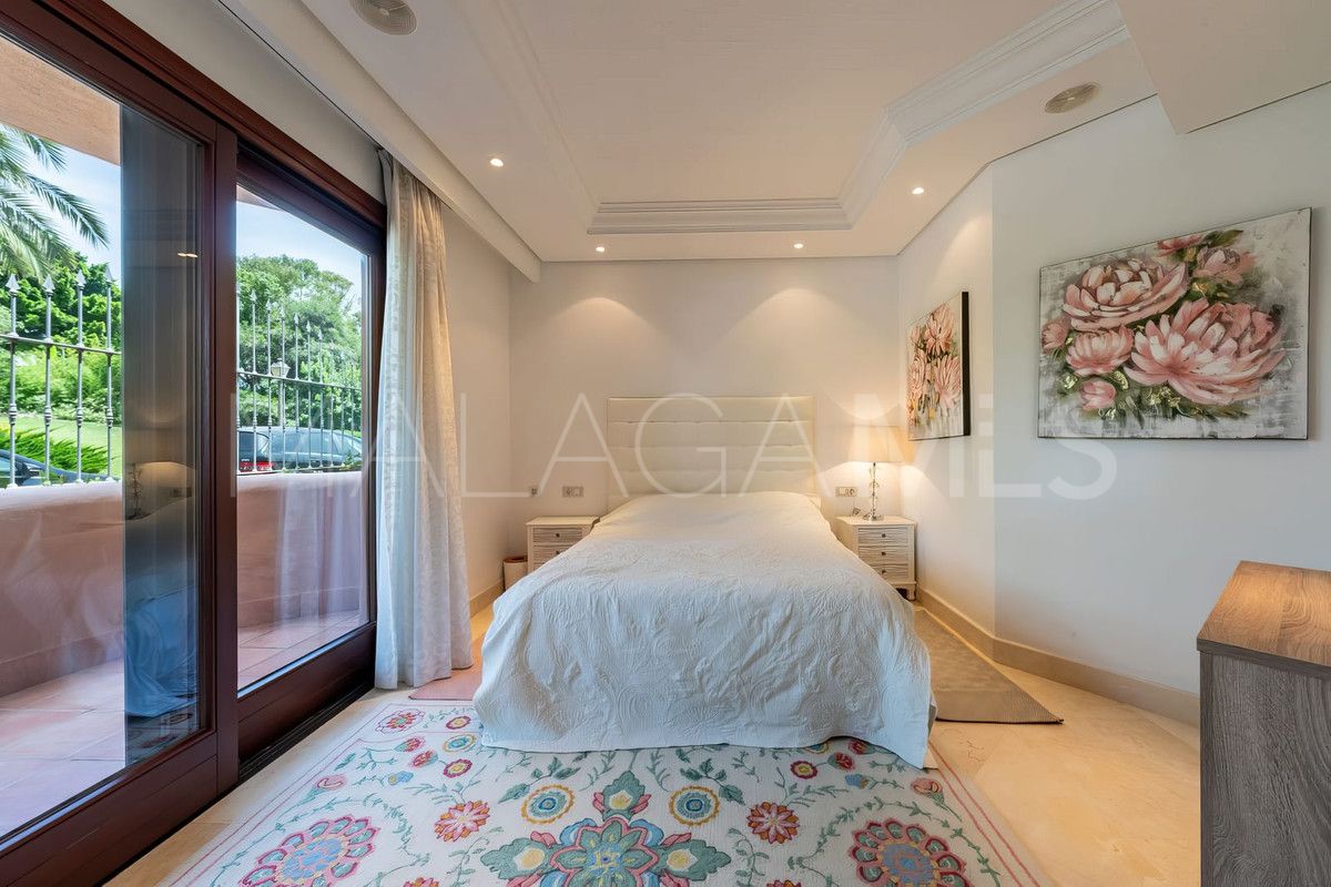 Apartamento planta baja de 3 bedrooms for sale in New Golden Mile