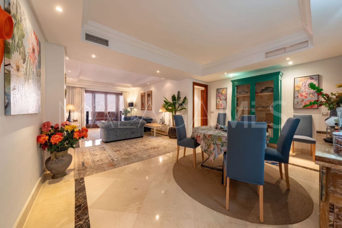 Apartamento planta baja de 3 bedrooms for sale in New Golden Mile