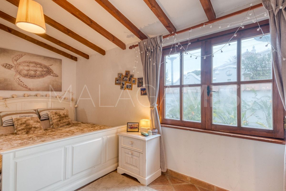 7 bedrooms Elviria villa for sale