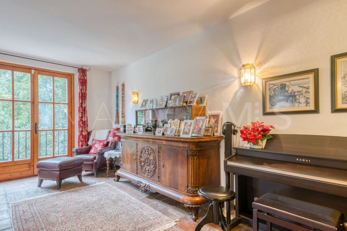 7 bedrooms Elviria villa for sale