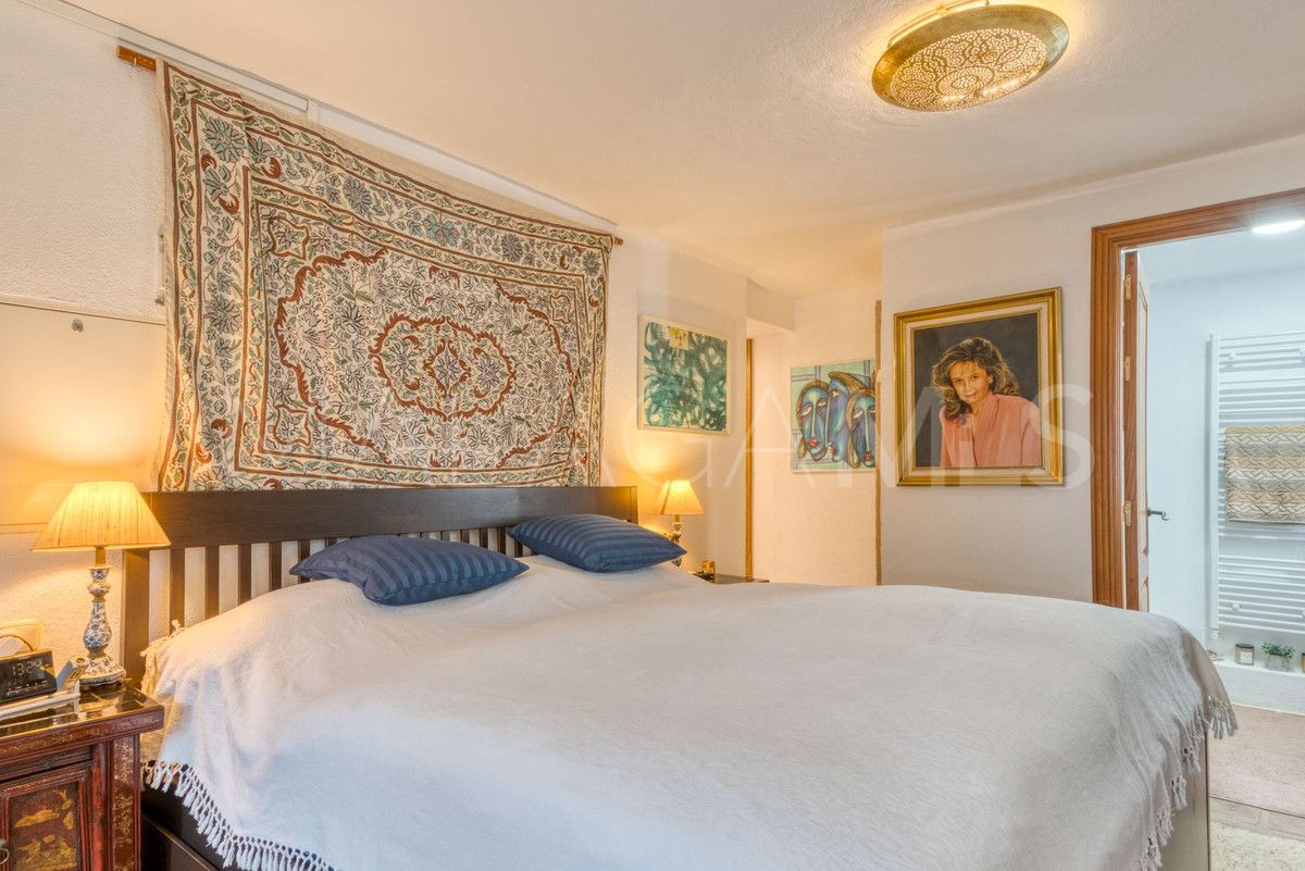 7 bedrooms Elviria villa for sale