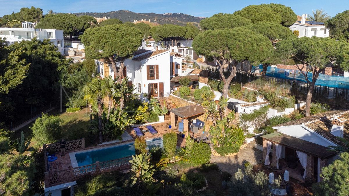 7 bedrooms Elviria villa for sale