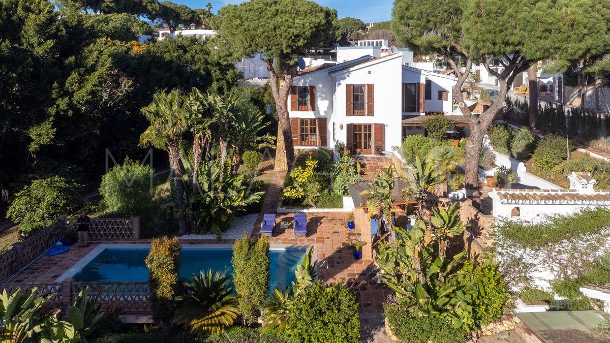 7 bedrooms Elviria villa for sale