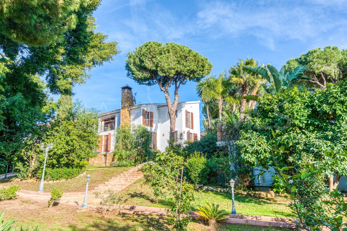 7 bedrooms Elviria villa for sale