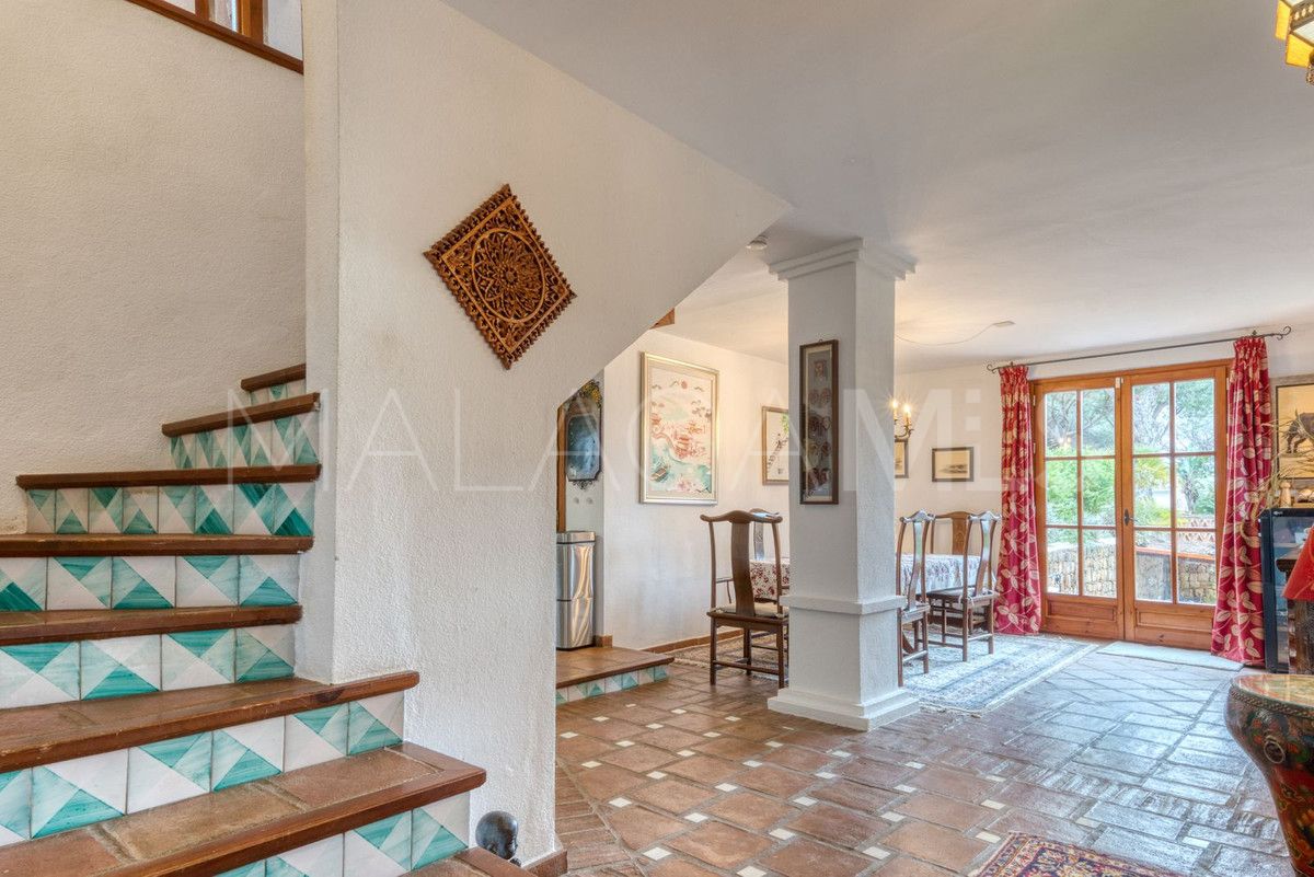 7 bedrooms Elviria villa for sale