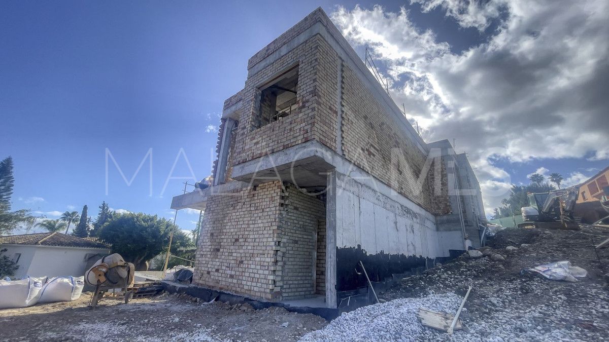 Se vende villa with 5 bedrooms in El Paraiso