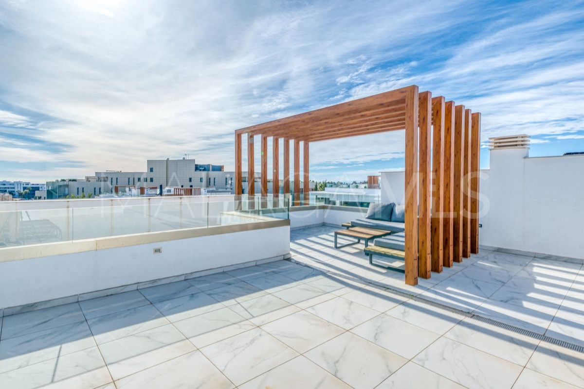 Se vende Ático in Estepona with 2 bedrooms