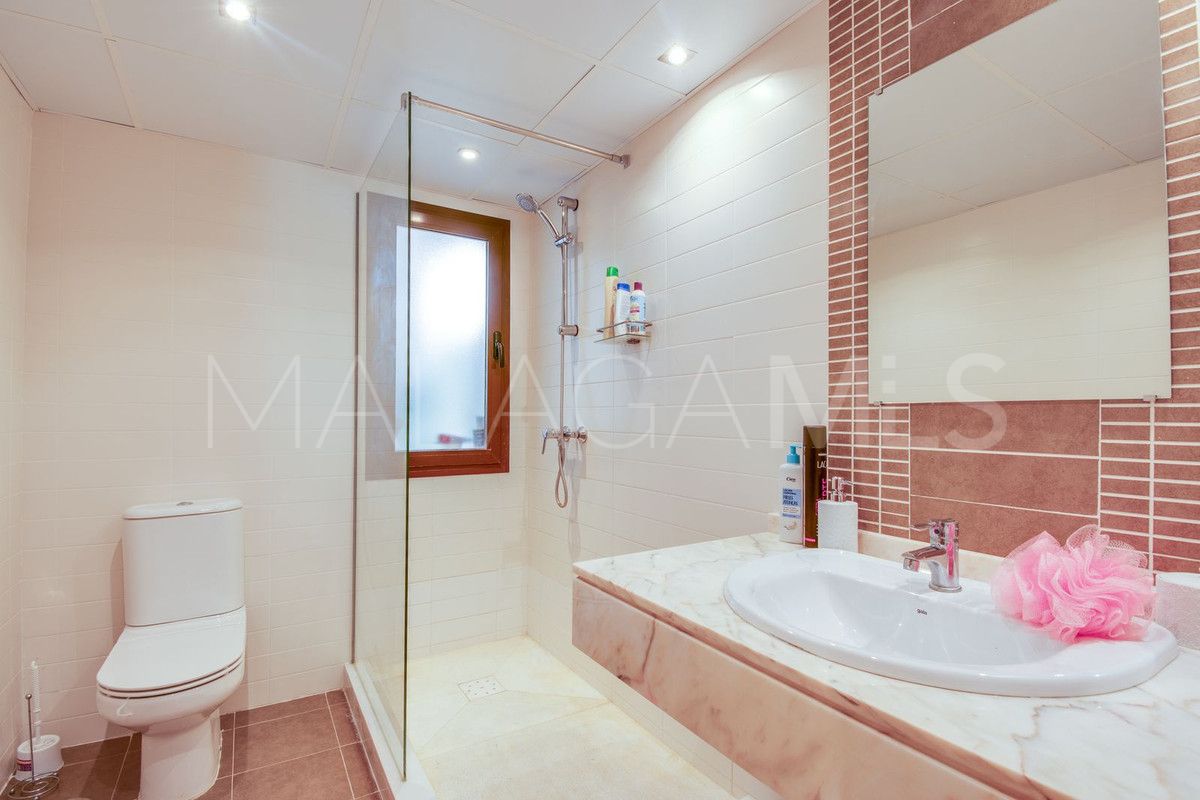 Buy apartamento planta baja de 2 bedrooms in New Golden Mile