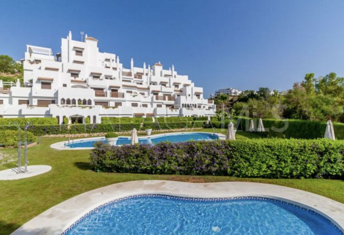 Buy apartamento planta baja de 2 bedrooms in New Golden Mile