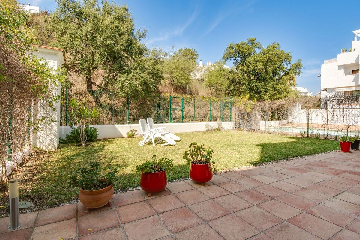 Buy apartamento planta baja de 2 bedrooms in New Golden Mile