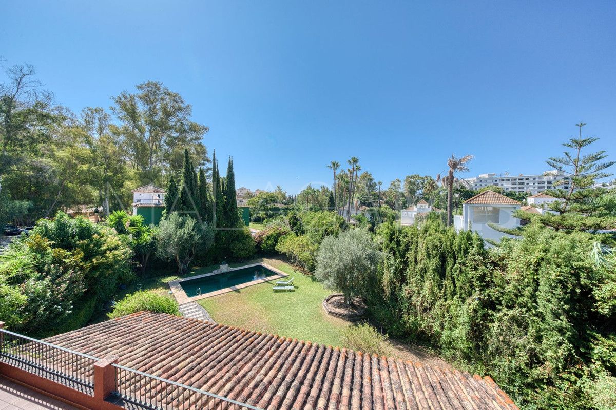 Nueva Andalucia, villa with 6 bedrooms for sale