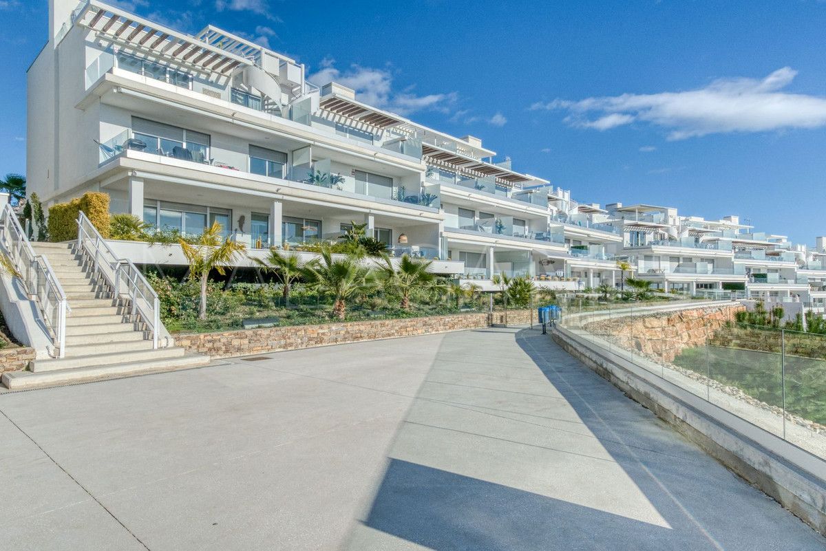 Estepona, apartamento planta baja a la venta