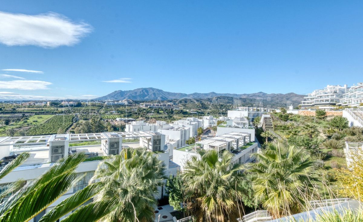 Estepona, apartamento planta baja a la venta