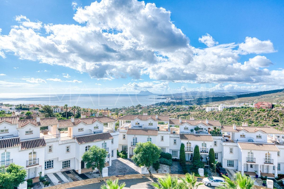 Villa for sale in Manilva