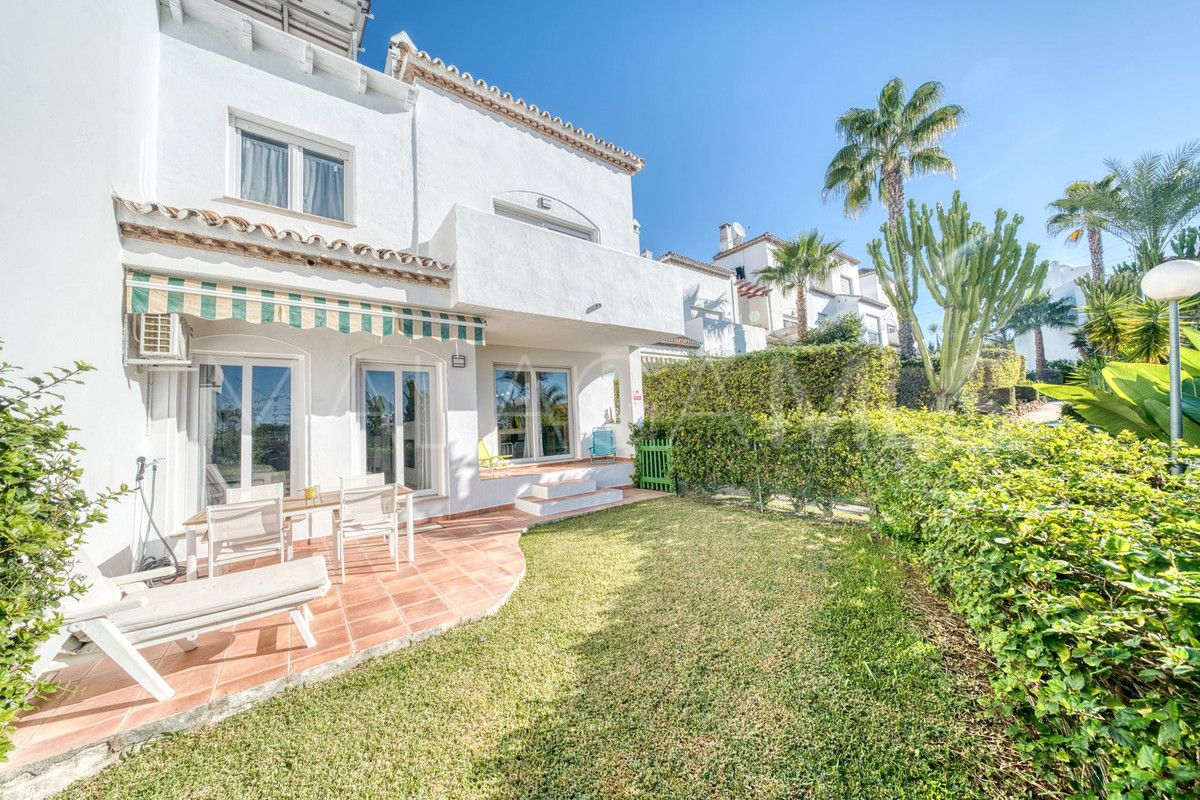 Radhus for sale in Estepona