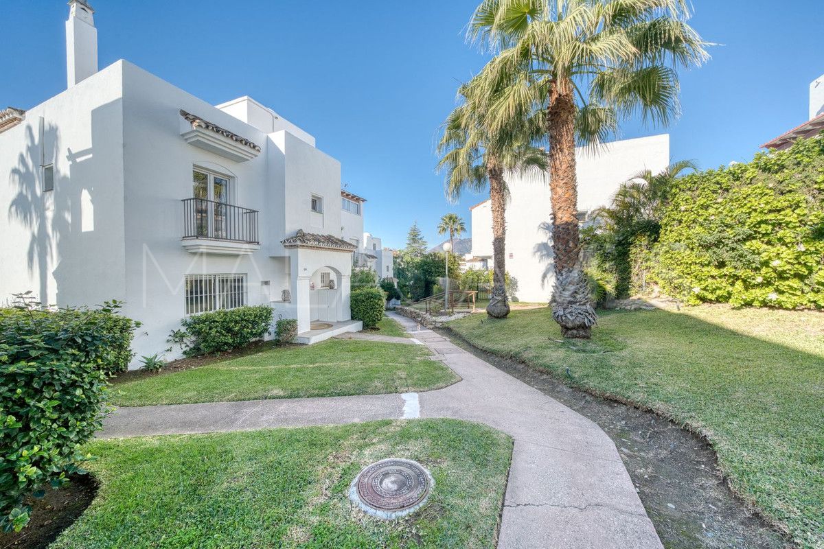Radhus for sale in Estepona
