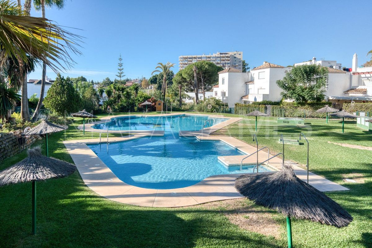 Radhus for sale in Estepona