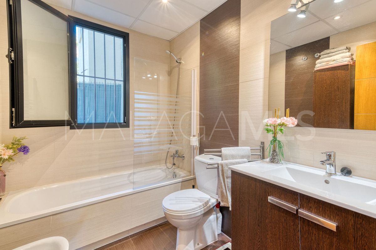 Erdgeschosswohnung for sale in New Golden Mile