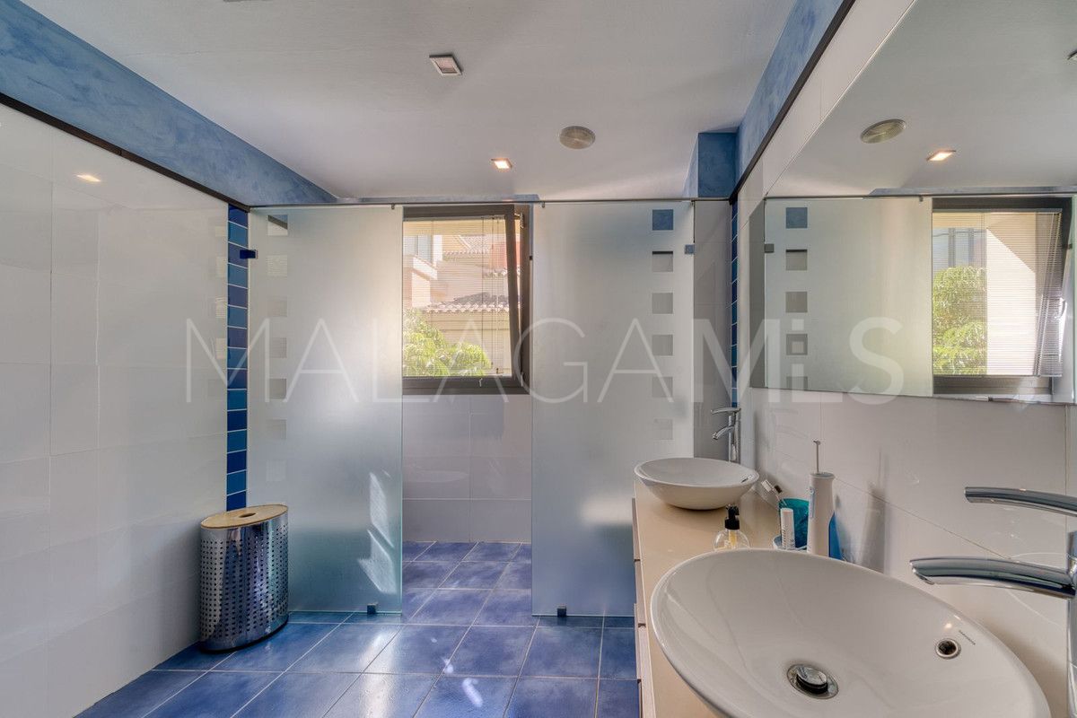 Wohnung for sale in Marbella - Puerto Banus