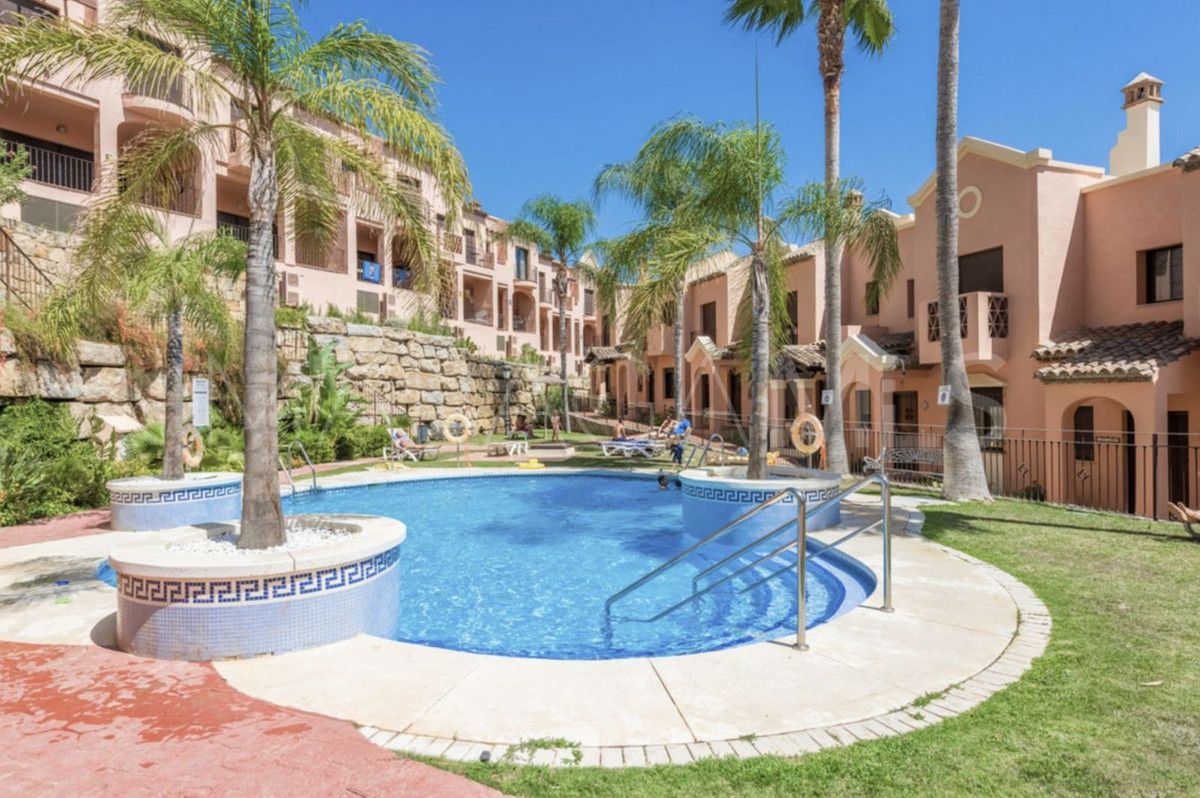 Maison de ville for sale in Estepona