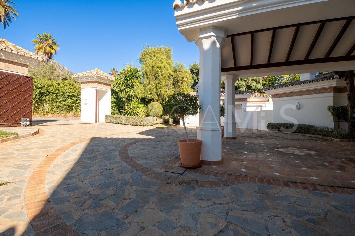 Villa for sale in Sierra Blanca