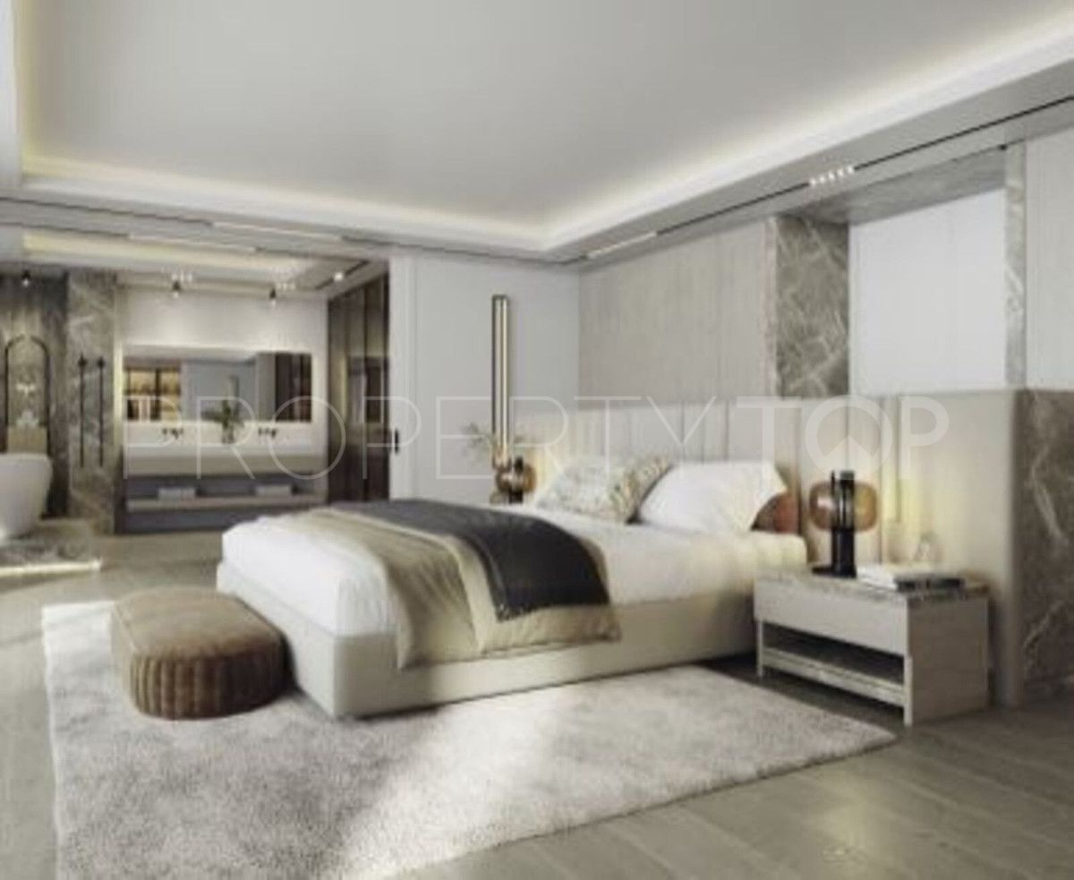 Villa en venta en La Quinta con 7 dormitorios