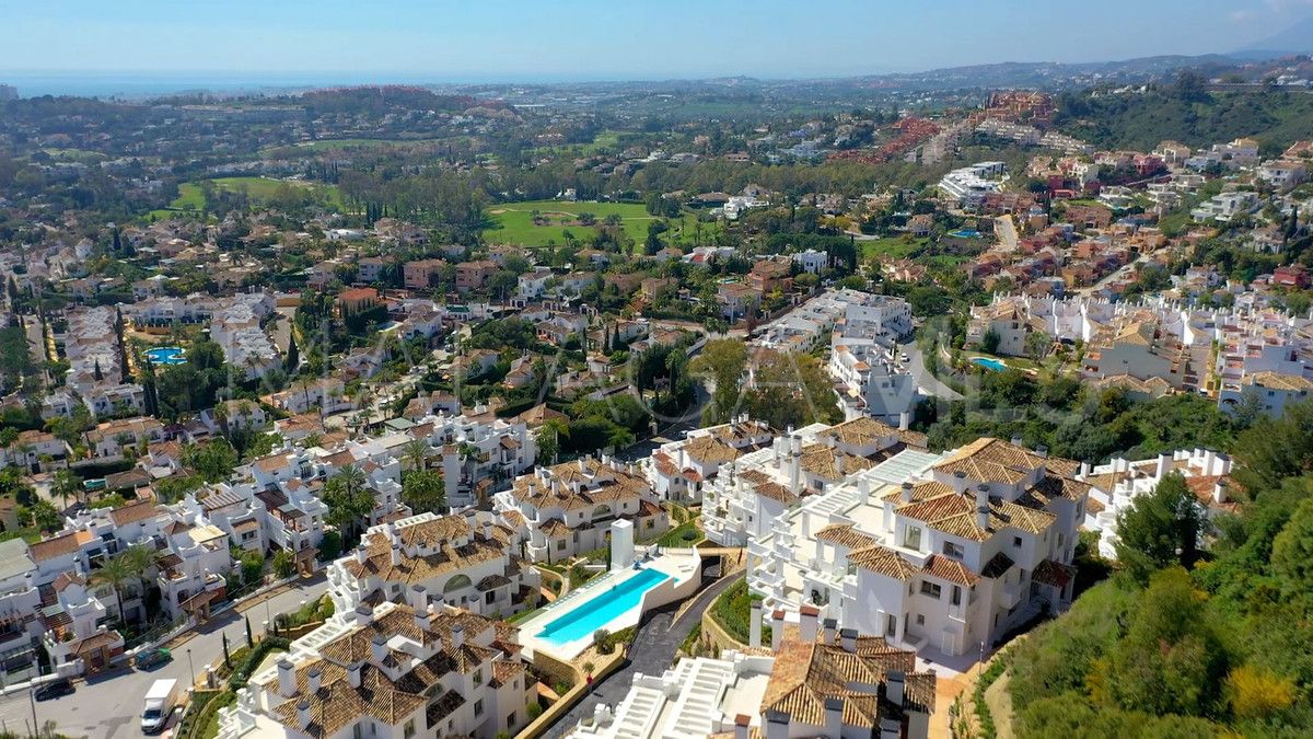 Bottenvåningslägenhet for sale in Nueva Andalucia