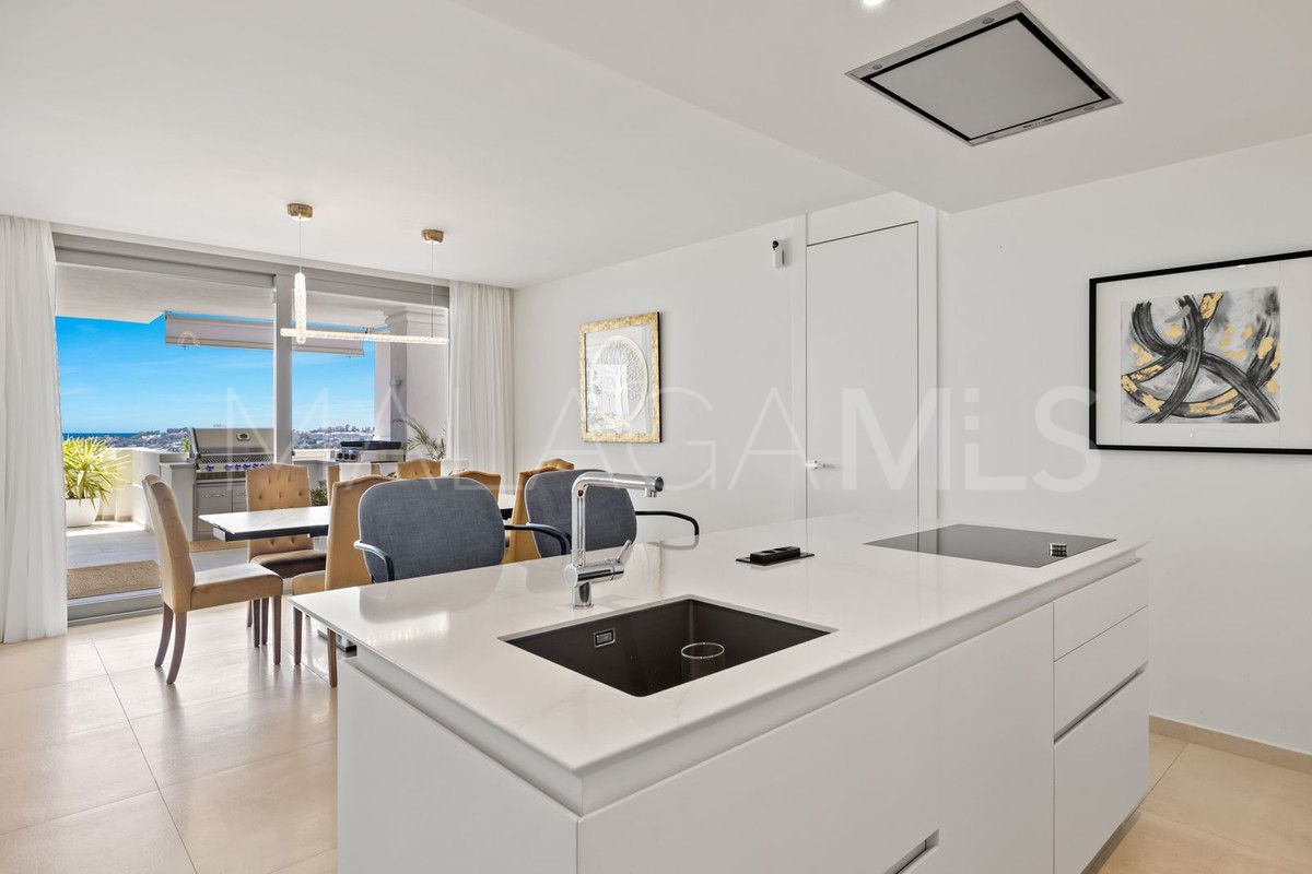 Nueva Andalucia, apartamento planta baja for sale