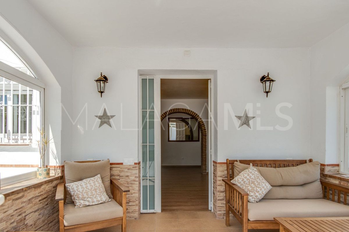 Villa for sale in Coin