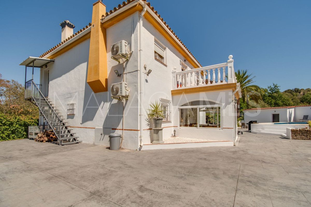 Villa for sale in Coin