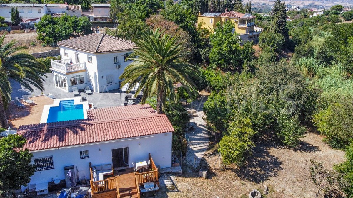 Villa for sale in Coin