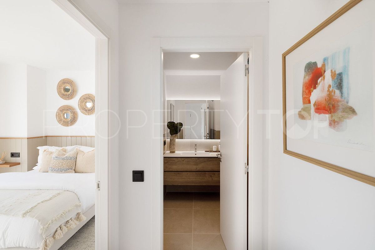 Apartamento planta baja en venta de 3 dormitorios en Casares Playa