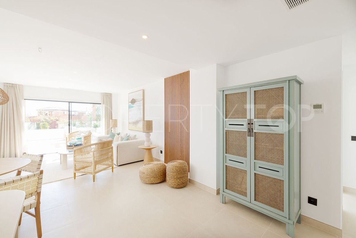 Apartamento planta baja en venta de 3 dormitorios en Casares Playa