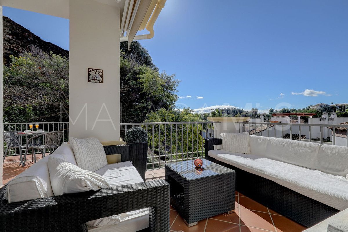 Apartamento planta baja for sale with 3 bedrooms in Benahavis