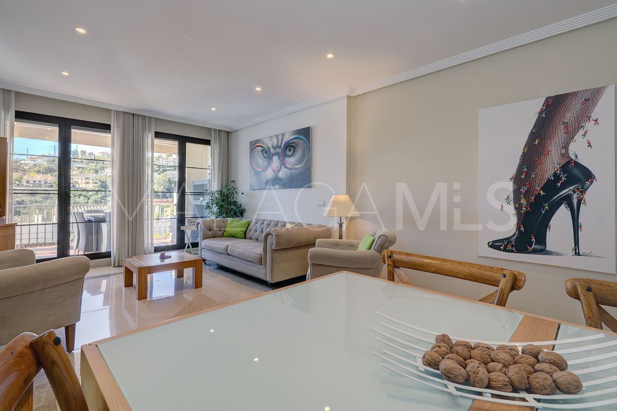 Apartamento planta baja for sale with 3 bedrooms in Benahavis