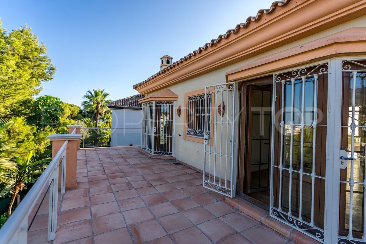 Se vende villa con 4 dormitorios en Marbella Ciudad