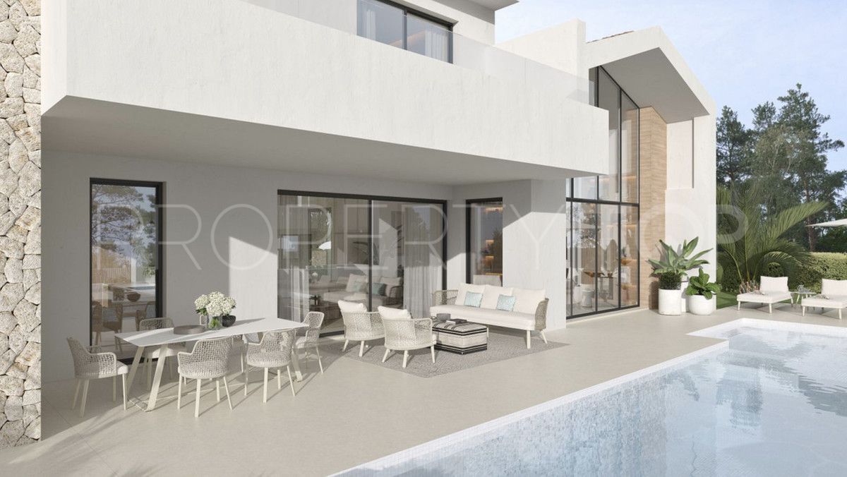 Comprar villa con 5 dormitorios en Marbella Ciudad