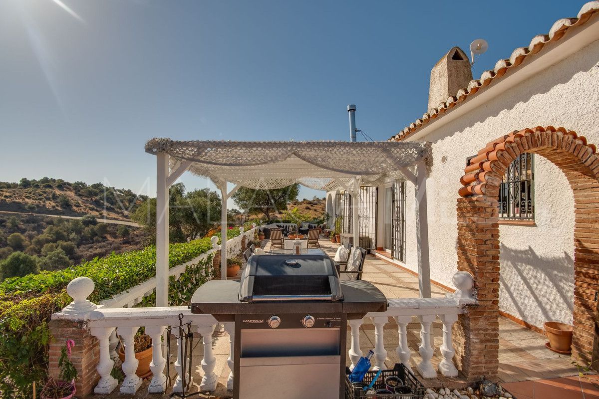 Villa for sale in Cala de Mijas