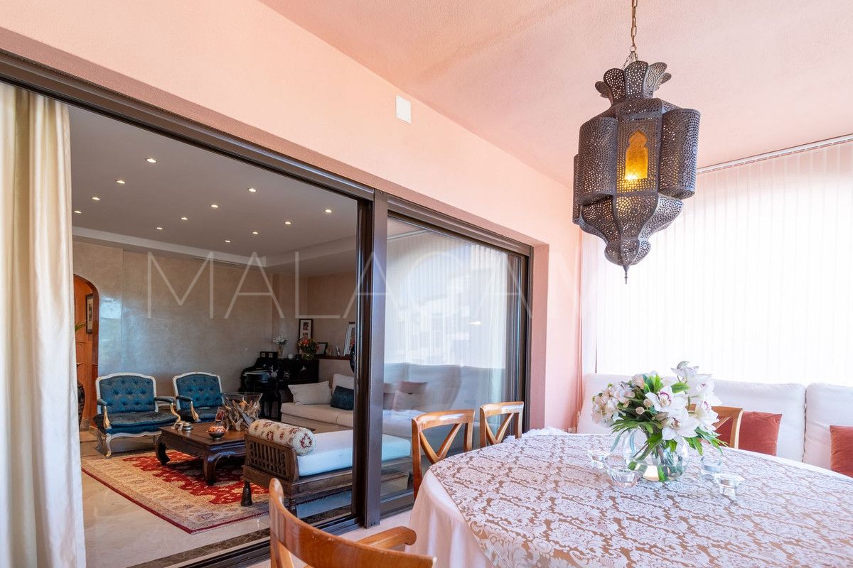 Town house for sale in Estepona