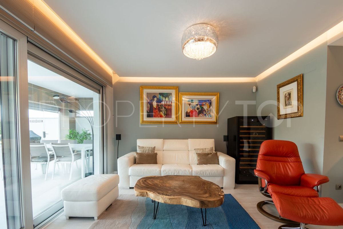 For sale ground floor apartment with 2 bedrooms in La Cala Golf Resort