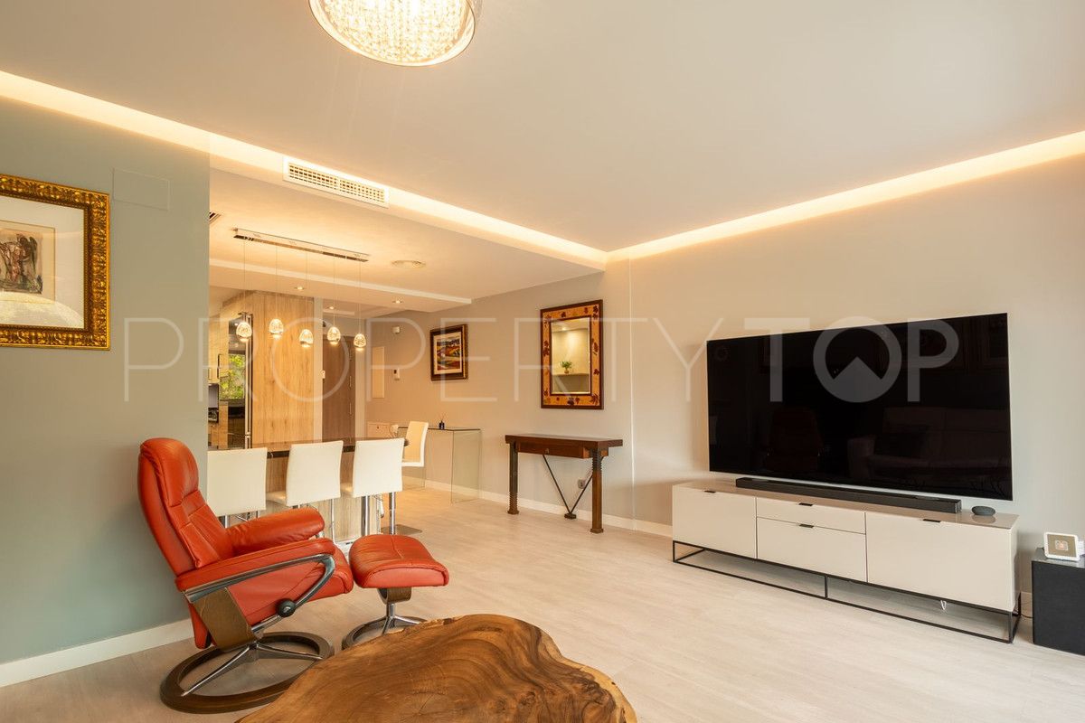 For sale ground floor apartment with 2 bedrooms in La Cala Golf Resort