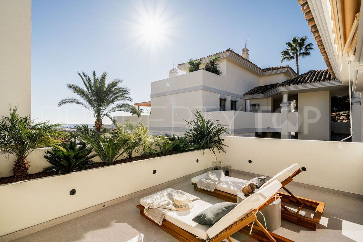 Nueva Andalucia 3 bedrooms penthouse for sale